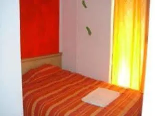 Jia&home Bed & Breakfast 2*